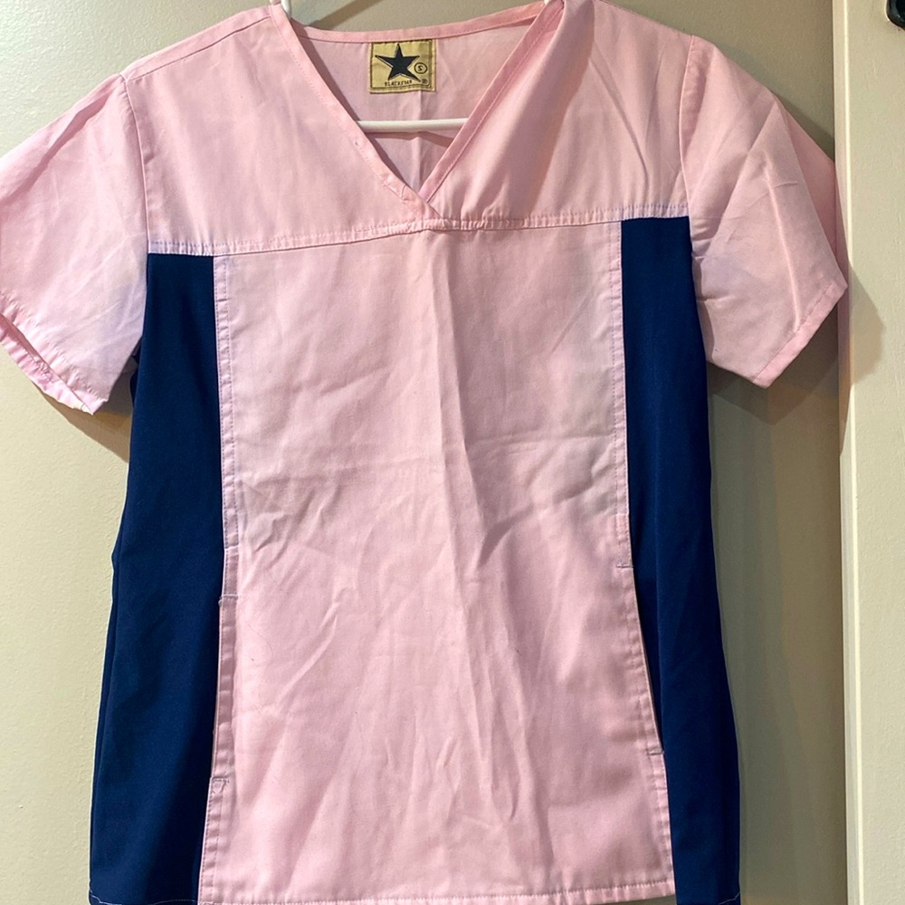 Women’s small black star scrub top